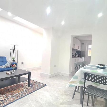 Spacious Private Room In Manor Park Λονδίνο Εξωτερικό φωτογραφία