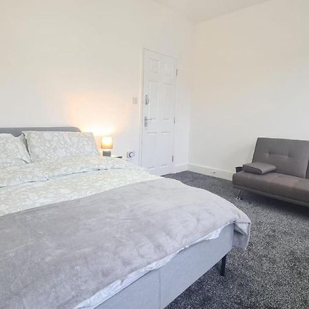 Spacious Private Room In Manor Park Λονδίνο Εξωτερικό φωτογραφία